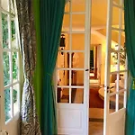 Manoir Des Cavaliers - 住宿加早餐酒店 尚蒂伊