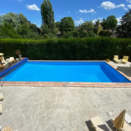Bed & Breakfast Manoir Des Cavaliers - Chantilly