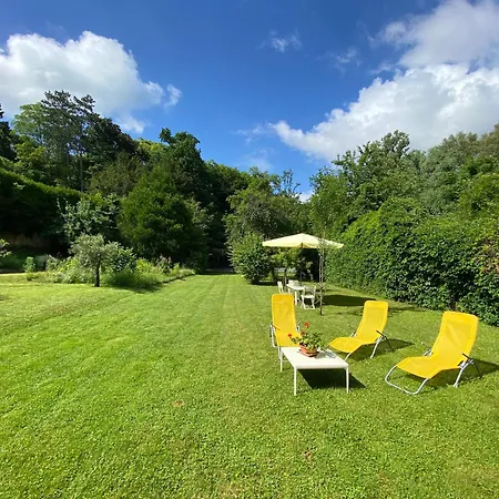 Manoir Des Cavaliers - Bed & Breakfast Chantilly