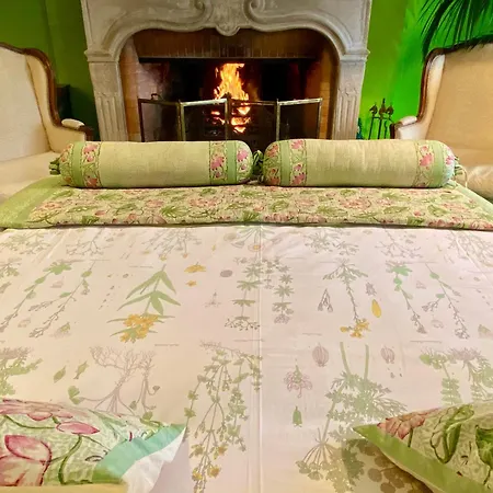 Bed & Breakfast Manoir Des Cavaliers - 3*
