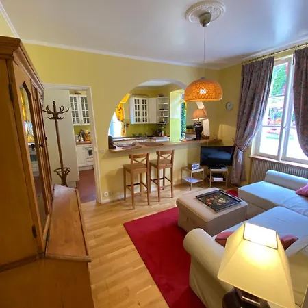 Bed & Breakfast Manoir Des Cavaliers - 3*