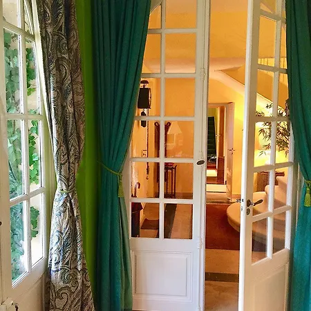 Manoir Des Cavaliers - B&B 샹티이