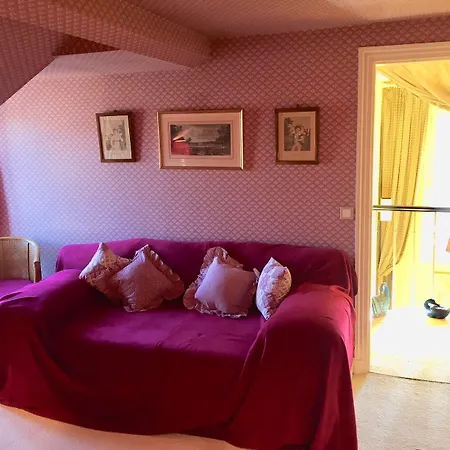 Manoir Des Cavaliers - 4* Σαντιγί