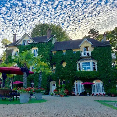 Manoir Des Cavaliers - 3* Chantilly
